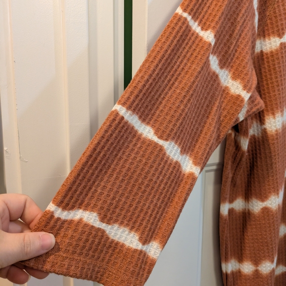 Sonoma Rust and White Tie-Dye Waffle Henley - Picture 4 of 12